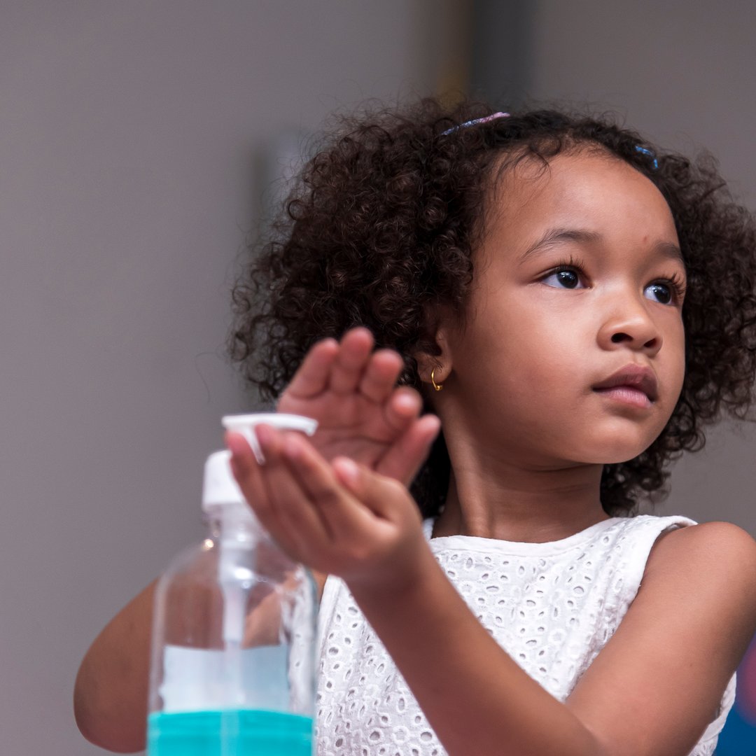 NationalPTA's tweet photo. #sp School educators and administrators: Learn how to help keep your classroom healthy and safe.

Check out CDC’s new Clean Hands and Spaces online training. For more information, visit https://t.co/UptvfRMZIb. https://t.co/Dq5w1a9FTj