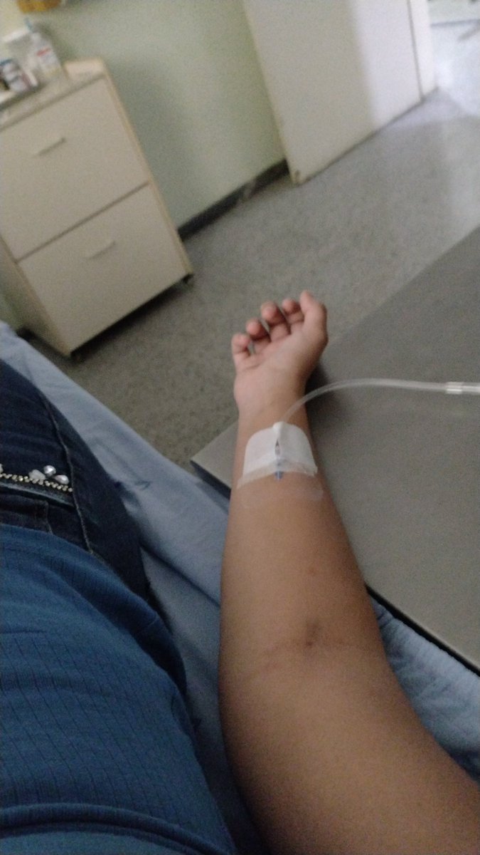akdgold's tweet photo. Mais um dia concluído de pulsoterapia ✅ #3de5 quase acabando... #esclerosismultiple #esclerosemultipla https://t.co/TiGxc470GQ