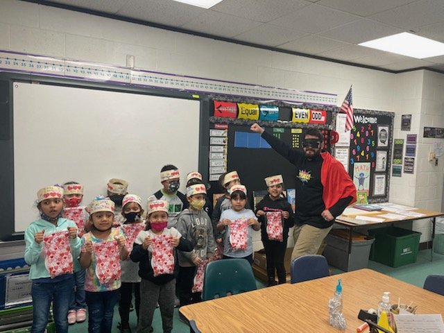 engarza12's tweet photo. Zero the hero is in town! Celebrating 100 days of school with zero the hero! #100daysofschool #pisdmathchat #pisdesmath #zerothehero #zeromatters #pisdjensen https://t.co/cFN8a0r1M3