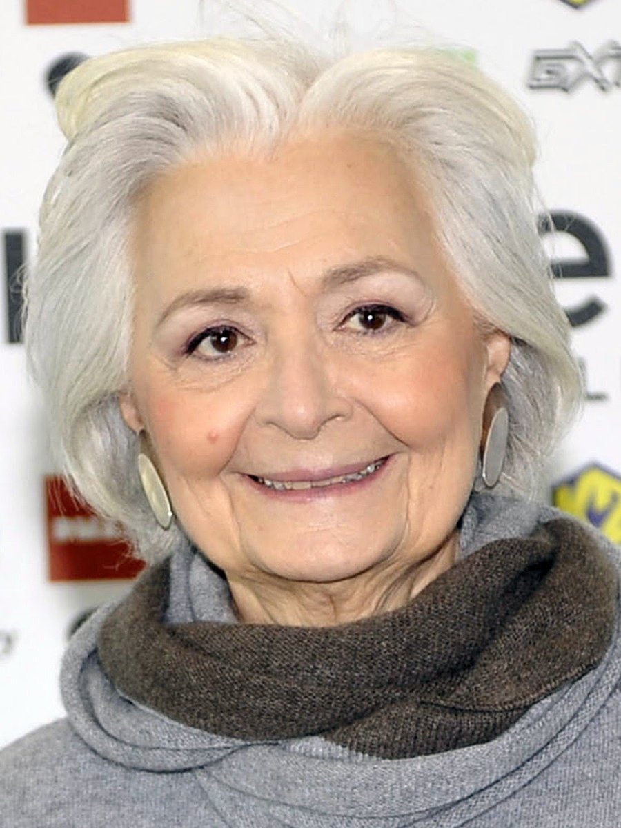_mestolo_'s tweet photo. Remember Clelia D'Onofrio?
This is her now.
Feel old yet? #festivaldisanremo2022 
#festivaldisanremo22 https://t.co/13faqdfIIj