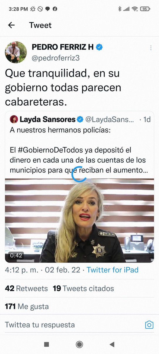 kokoGracia11's tweet photo. Escribió #Cabaretera como? las mujeres q tenemos profesión, sobre/salimos, no podemos cuidar nuestra imagen. Somos mujeres Pedro,podemos maquillar,teñir nuestro cabello y cuidar nuestro físico, claro q repudio tu tuit. Aunque ya hay una equidad de género no tienes xq insultar. https://t.co/S9iJiR95OX