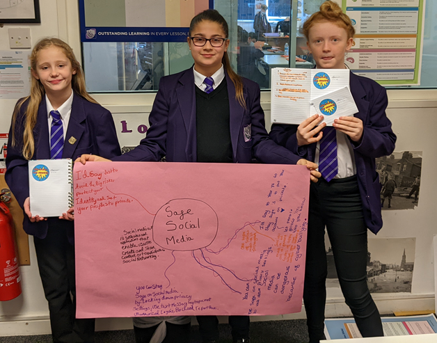 Lift_Unity_City's tweet photo. Well done 7X4! Miss Patterson was so impressed with the collaborative work you did today focusing on Safe Social Media!💜💻#TeamUCA #findyourremarkable #OneAET https://t.co/mql0y0TpnJ