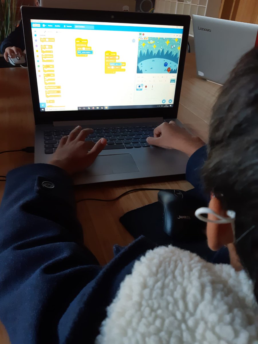 Hi Bouskoura !
Le coding s'invite à votre porte !! 🤖

Venez découvrir nos ateliers de programmation et de robotique adaptés pour les enfants de la MS au CM2 🧠
Pour plus de renseignements 👉🏻 +212 6 54 29 86 39 🏃‍♂️
#Bouskoura #ozarts
#kidsBouskoura #loisirsBouskoura