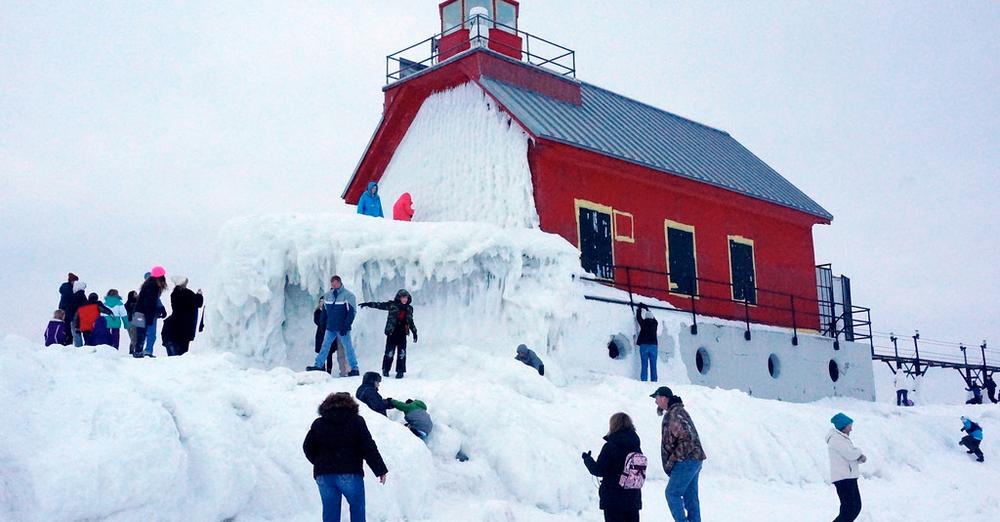 Some sound advice for surviving winters in Michigan.
onlyinyourstate.com/michigan/winte…
