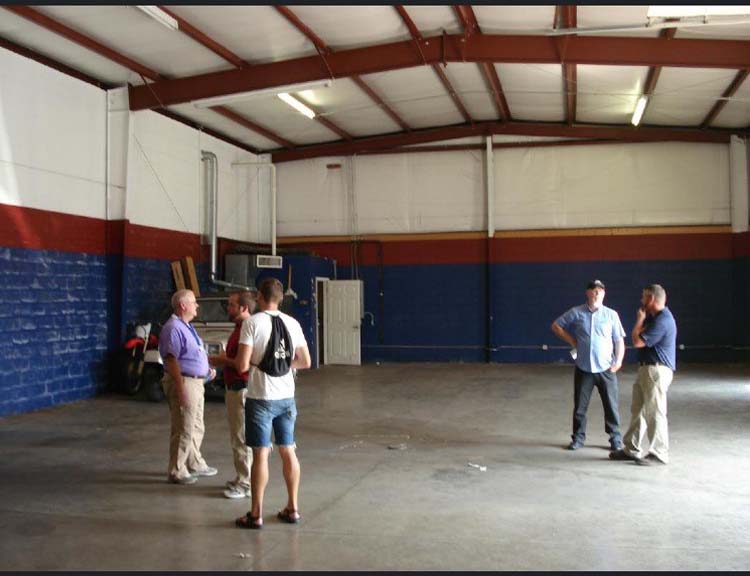 CountryBoyBrew's tweet photo. It all started 10 years ago! An empty Lexington warehouse with 4 friends and bad cameras. Country Boy Brewing was built from a passion to bring high quality beer to the folks of central KY. RSVP to our celebration here https://t.co/OBtFlSNhqT

#forthecountry  #CountryBoyis10 https://t.co/junoFev73Z