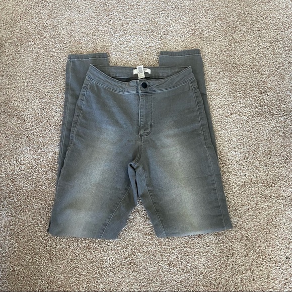 KnouseCarol's tweet photo. So good I had to share! Check out all the items I'm loving on @Poshmarkapp from @Tiffany66467469 #poshmark #fashion #style #shopmycloset #scotchsoda #forever21 #stjohnsbay: https://t.co/Lk6HetDYNY https://t.co/awYsNFIBlL