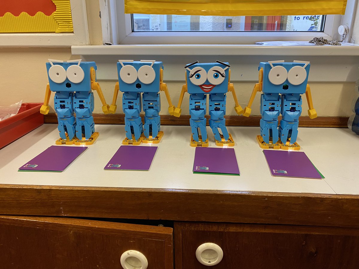 RosJLee's tweet image. ‘The Inspirational Team’ of Tholfsen, Clark, Malcolm & Pickard joined me for 2 fabulous days @WestKilbridePS to teach pupils about #coding. Lots of #debugging required, but great #collaboration & #creativity evident. @claganach @RoboticalLtd @NAC_STEM @NAC_Education
