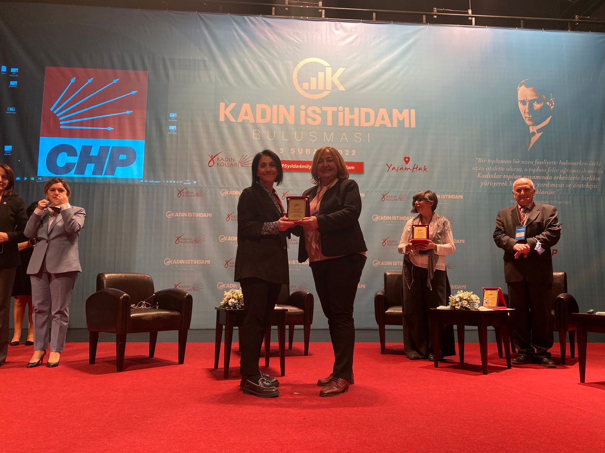 CHP Kadın İstihdamı programının, “Sağlık ve Sosyal Haklar Temelinde Kadın İstihdamı” oturumunda, Türkiye Sakatlar Konfederasyonu Başkan Vekili Sn. Aynur Dankaz’ın, “Engelli ve Engelli Annelerinin İstihdamı” sunumu çok etkileyiciydi...<a href="/CHPKadinKolu/">CHP Kadın</a>