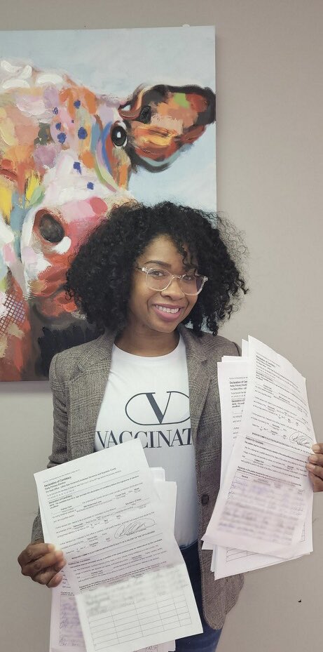 ChelseaForOhio's tweet photo. This week we made it #official! We filed, and I’m your Democrat for Secretary of State. 

To me, this is more than just a campaign milestone. I’m running because whether I earn your vote or not, I’ll always fight to ensure you have clear, unfettered access to the ballot box 🗳. https://t.co/r9VD89eTMk