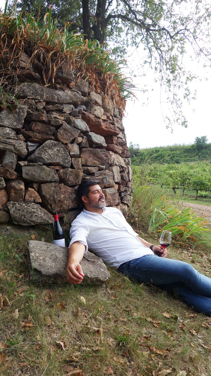 Enoturista | Vi(atges) autèntics (@enoturista_) on Twitter photo 4 coses que (potser) no sabies de <a href="/vinsabadal/">Abadal</a>!
1⃣ La Masia Roqueta data del s.XII
2⃣ Pots tastar un Vi de Finca Qualificada, el 3,9
3⃣ La majoria d'experiències es fan a la vinya
4⃣ No, no et pots quedar a viure a la barra del Martillo
enoturista.cat/destinacions/2… 4 coses que (potser) no sabies de <a href="/vinsabadal/">Abadal</a>!
1⃣ La Masia Roqueta data del s.XII
2⃣ Pots tastar un Vi de Finca Qualificada, el 3,9
3⃣ La majoria d'experiències es fan a la vinya
4⃣ No, no et pots quedar a viure a la barra del Martillo
enoturista.cat/destinacions/2…