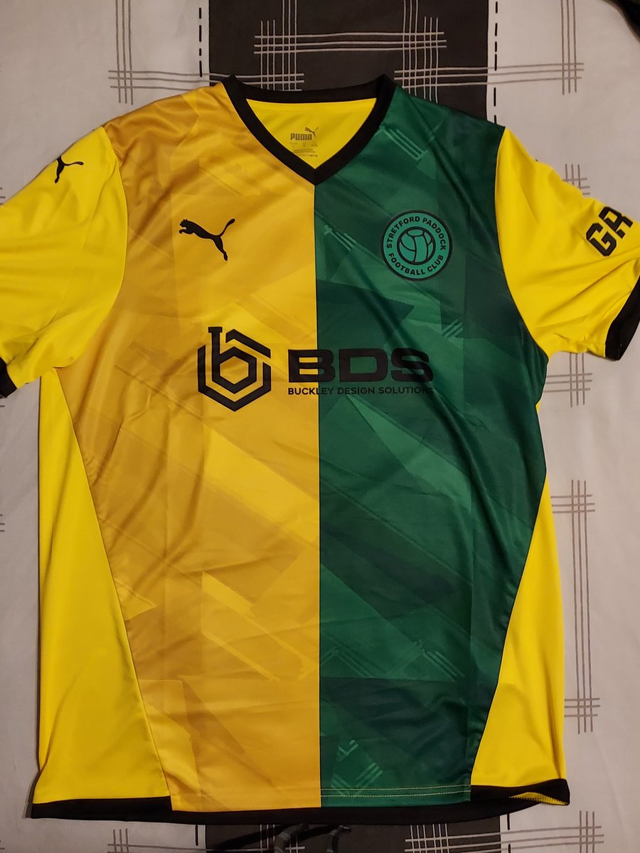 Mapston95's tweet photo. Just in time for 5 a side tomorrow. Mint. 🟢🟡 @SPaddockFC @MrStephenHowson @Janine_Howson https://t.co/ccu3S2PtiZ