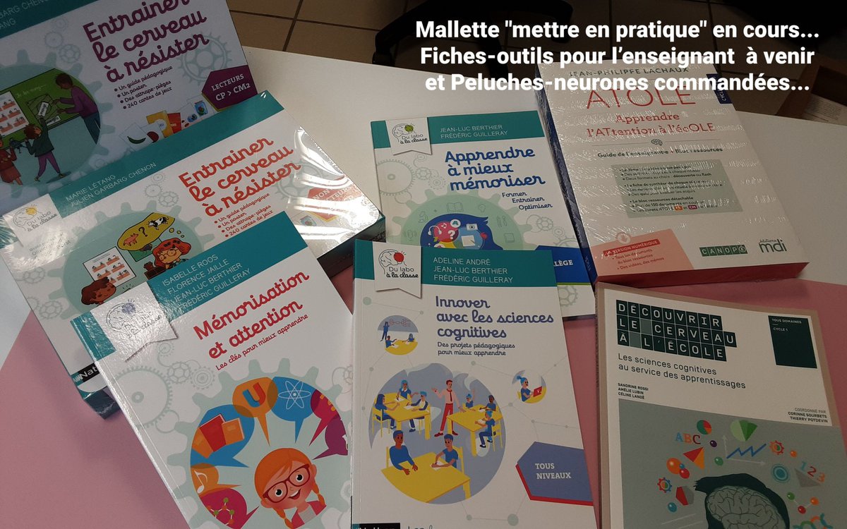 S_Mnemosyne's tweet photo. Le #LabBLAYE monte ses valises : 5 secteurs de collège/ 3 valises par secteur bientôt empruntables par les enseignants / des ressources encore à venir. Merci au Prix #ChercheursEnActes qui en a permis le financement. @CsenOfficiel @GMF_assurances @reseau_canope @Ih2ef https://t.co/CCZpm4ycg6