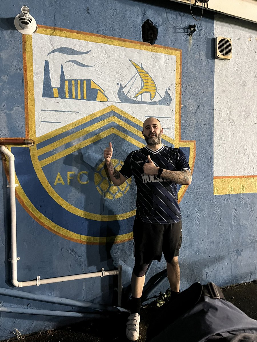 Ash Hudson (AshHudson17) Twitter