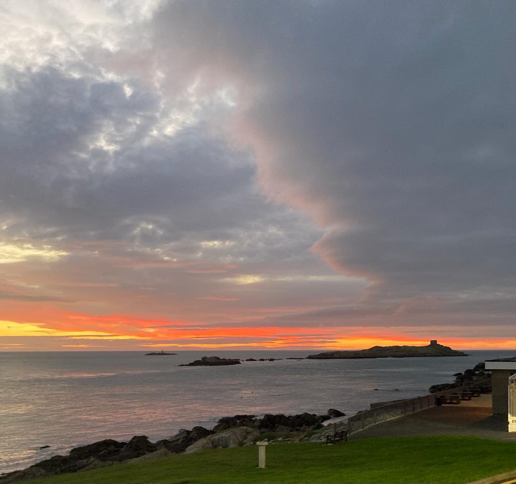 Loreto Abbey Secondary School, Dalkey tweet media