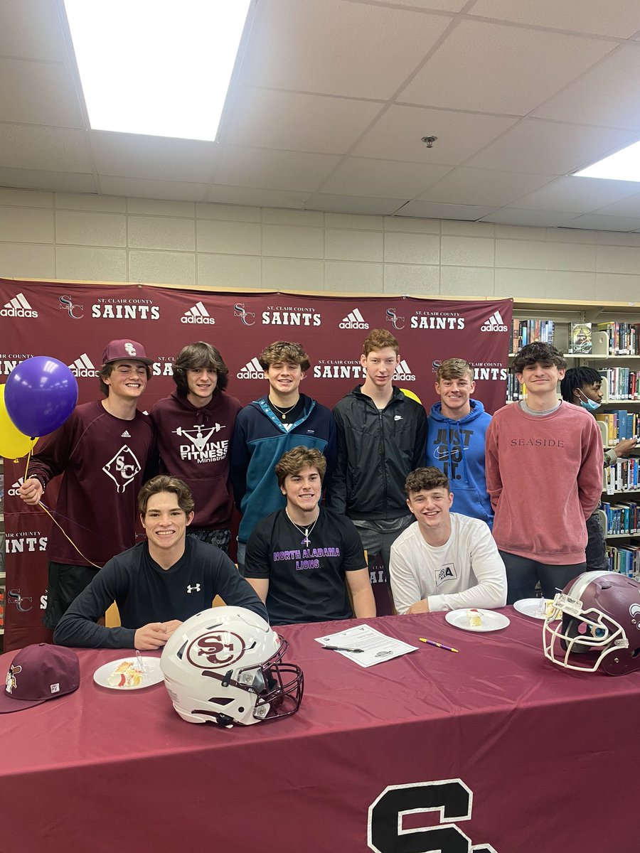 Jaxtyler_8's tweet photo. Officially a lion, 100% committed 💛💜🦁 @UNAFootball @Coach_CEllis @CoachRHeld @UNACoachWillis @HallTechSports1 @scoutSMART_ @AL5AFootball https://t.co/uEx4ErzOoH