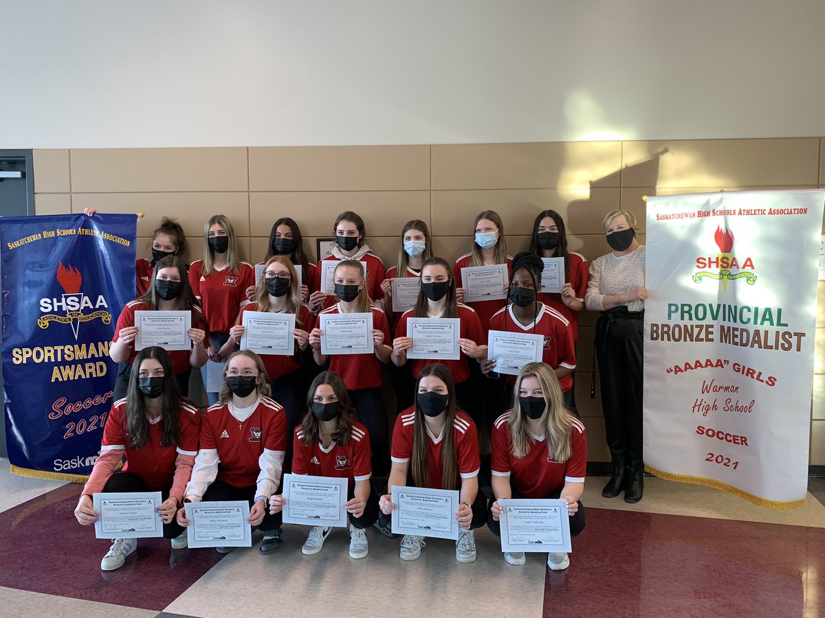 Congratulations to Warman High Girls Soccer team for winning the 2021 @saskmilk 5A Girls Sportsmanship Award! Thanks to Coach Lebiszczak for her commitment to providing educational athletics to our student-athletes!