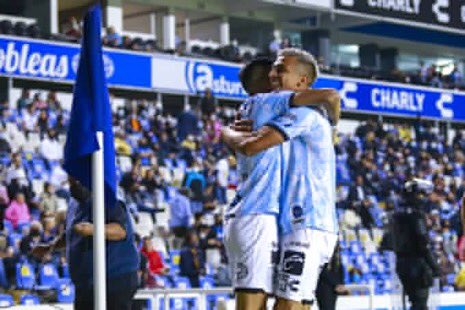 futfer13's tweet photo. 🚨GIVEAWAY GALLO🚨

¡GANA UN PASE DOBLE PARA EL JUEGO de @Club_Queretaro vs #Puebla! 
 
1⃣ Sigue a @calientesports y a mí
2⃣ Dale 🔁 y ❤️
3️⃣ Comenta este tuit con el hashtag #MásAcciónMásDiversión 🔥

¡Se rifarán TRES pases dobles! 📲 https://t.co/XfWIn95qOv
