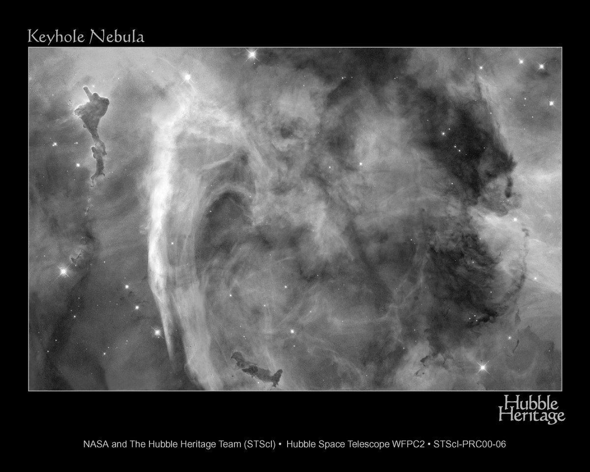 HubbleArchives's tweet photo. On this day (Feb 03) in 2000, this #Hubble photo was released:

Light and Shadow in the Carina Nebula (NGC 3372) https://t.co/ow3aPRquHr