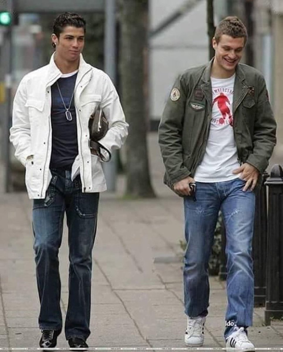 Cristiano Ronaldo, Nemanja Vidic, mid 2000's fashion., image size:965x1200