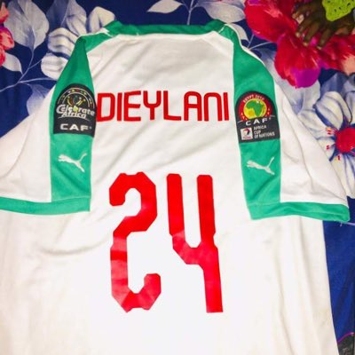 ylani24's tweet photo. #NewProfilePic https://t.co/nP4LU4QD1Z