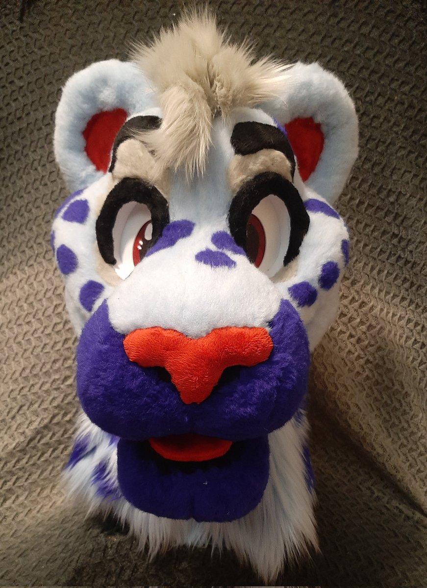 FraidieKatmakes's tweet photo. Sylus is all done and ready to have fun at tff! Will he be meeting anyone else there??
---
Finished partail comm for @SylusCatThing !! Big love for this guy and his owner my goodness what a couple of sweethearts💛💛💛 https://t.co/RsGESwhUYF