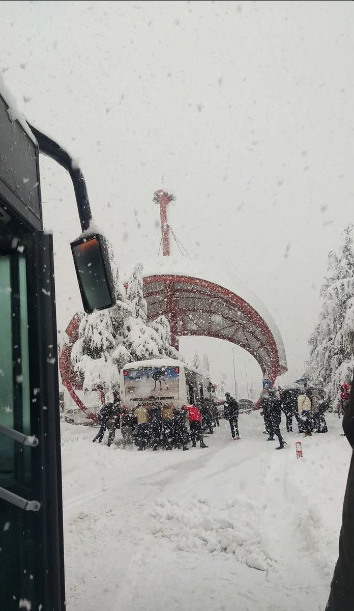 KendineMuhabir's tweet photo. AKP’li #isparta belediyesinde adeta hayat durmuş durumda. Ne sabahtan akşama kadar Ekrem balık yedi diye homurdanan trollerden, ne de İmamoğlu istifa etsin diyen Bahçeli’de tık yok. Çünkü dertleri vatandaş değil,tek sıkıntıları İstanbul hezimeti! https://t.co/I6DkJpfPps