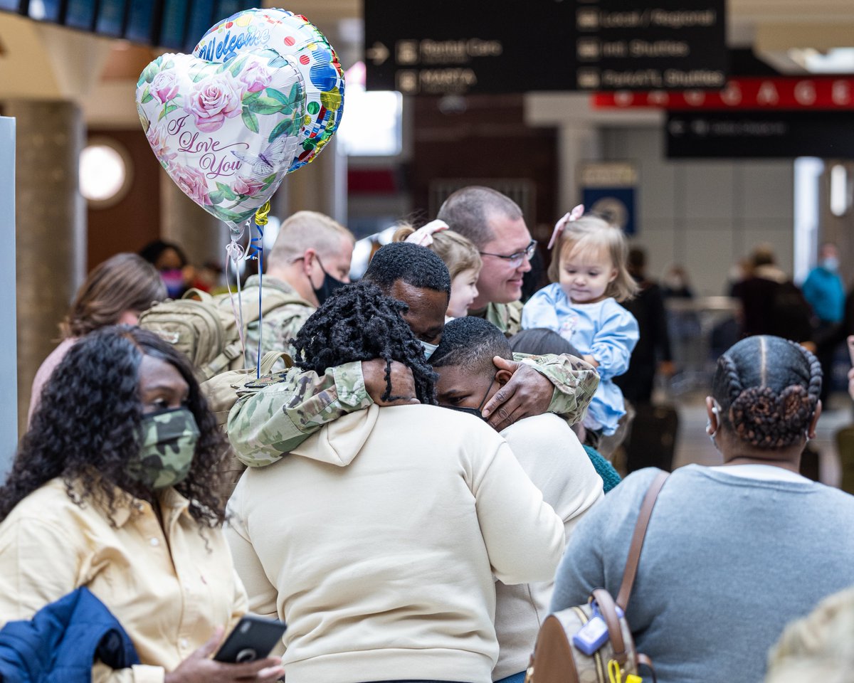 #WelcomeHome 

Georgia Air National Guardsmen with the 202d Engineering Installation Squadron returned home Feb. 2 after being deployed for approximately 6 month throughout the Middle East.

For more about this visit tinyurl.com/2p8bysc6

#AirGuard, #GAANG