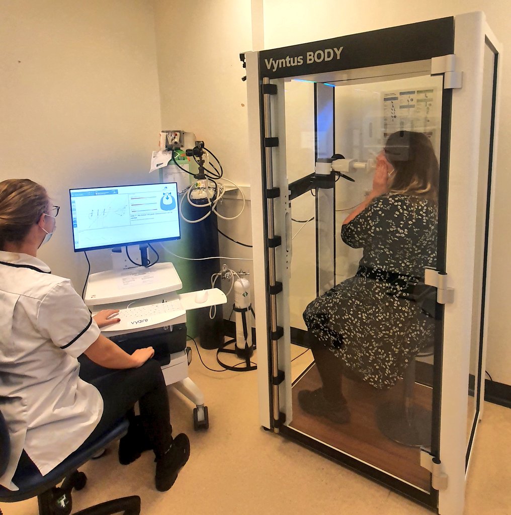xlozzax's tweet photo. We have 4 body boxes installed and running 🙌 😄😎 and bio QC done today ✅
5 spirometers to go 🙊 
Then training, setting adjustments and all of our reports to be tailored to the department 
#Day3complete ✔
#technology #science #servicechange #team
@rachael_olney 
@ElliePumpkin https://t.co/tPQM9BdMmo