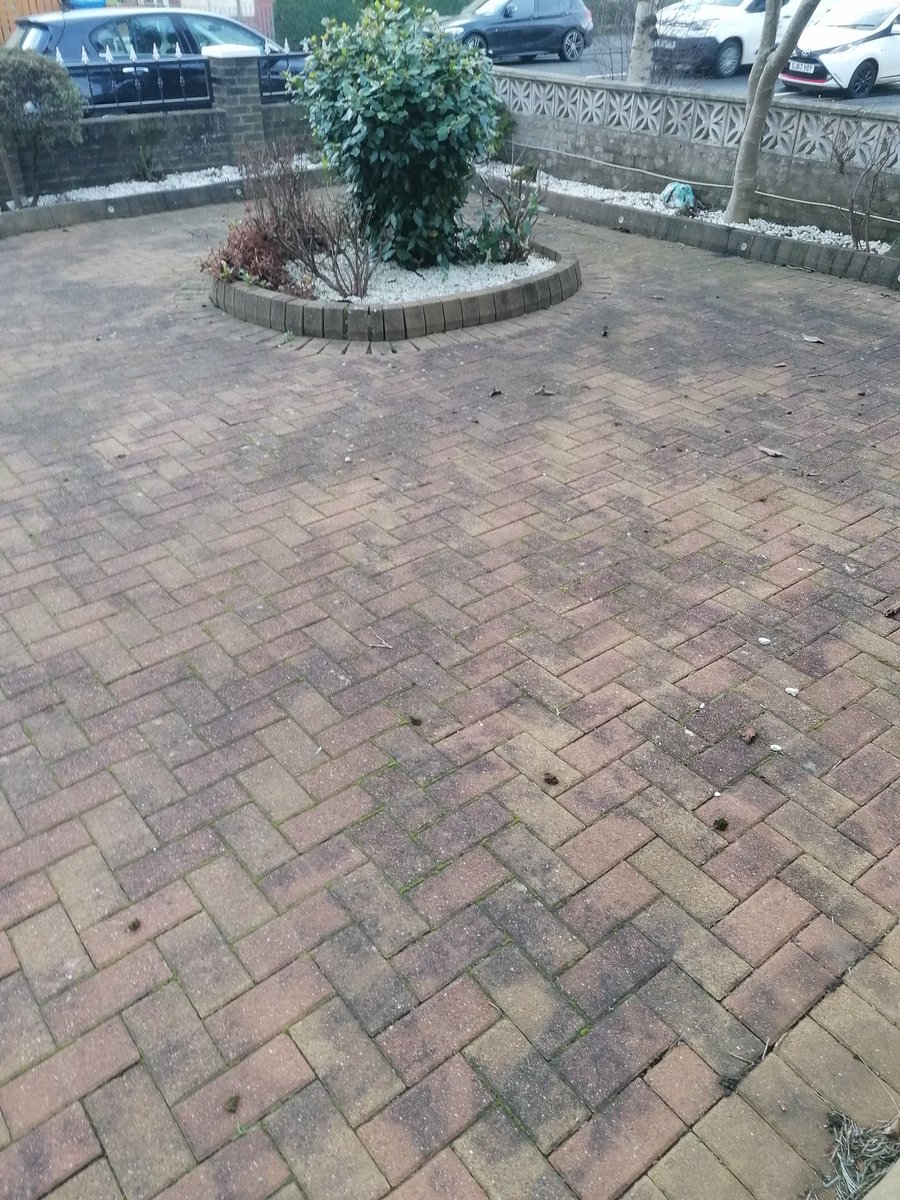 ChasumProperty's tweet photo. ✅Driveway cleaning and resanding
✅Roof cleaning and moss removal
✅Roughcast and render softwash
✅Patio cleaning
✅Decking cleaning
✅Gutter cleaning and repairs
✅Soffit and fascia board cleaning
🌟🌟🌟🌟🌟5 star reviews
Contact us for a quote
07488 358611
Chasumpm@gmail.com https://t.co/rLjeFO3KsL
