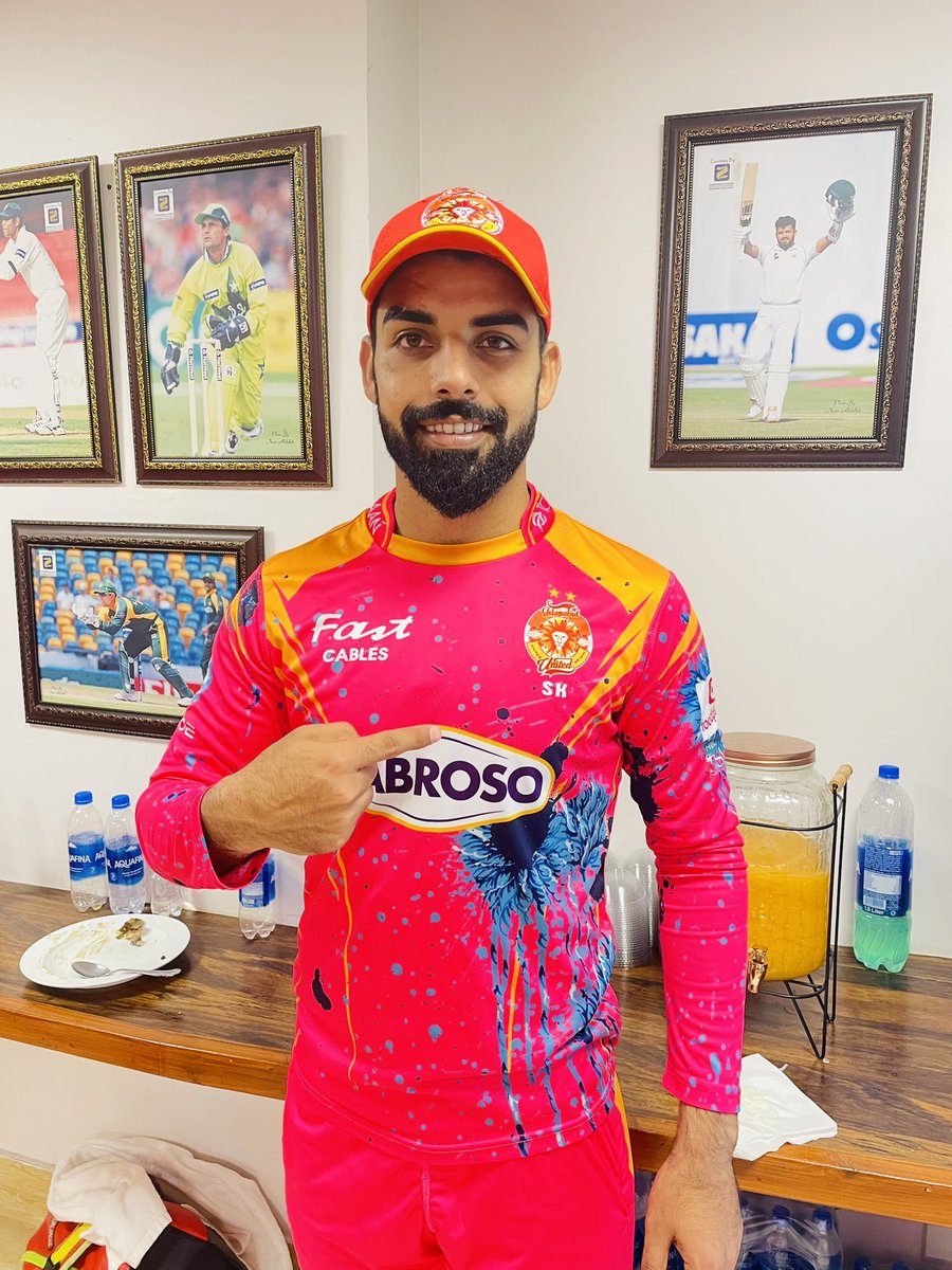76Shadabkhan's tweet photo. Meri team, meri pride @IsbUnited. Thank you to my teammates for their support, their effort. That is all I can ask for as a captain. Aim is to keep improving as the tournament goes on. #UnitedWeWin https://t.co/JvrniDjDqM