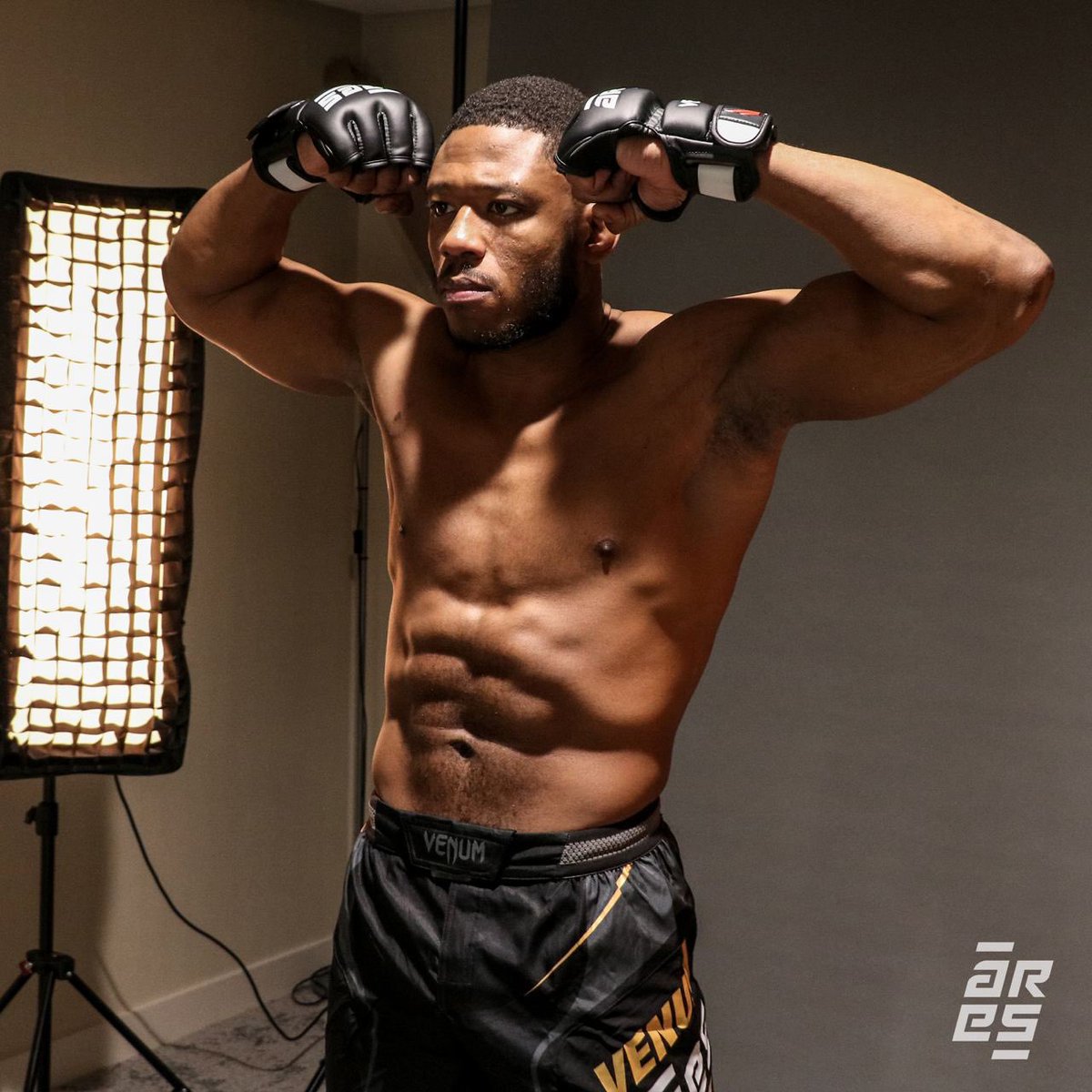 ares_fighting tweet picture
