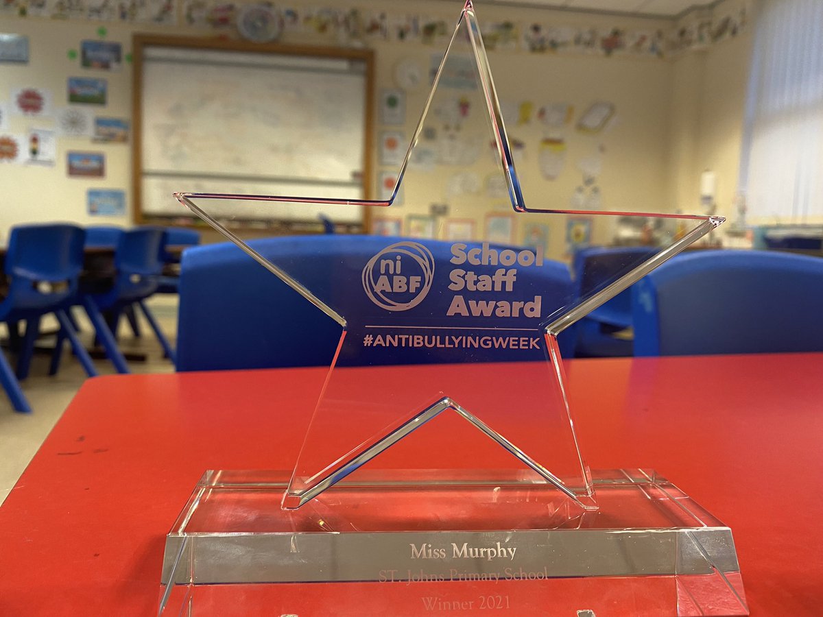AM52429087's tweet photo. Thank you @niabf for this, thanks to the child who nominated me💜and the incredible @StJohnsPSDerry team. Plus inspirational support from awesome educators @goconnor816 @JoConsillagh @marylowery1 @MartinaJRP @hill1_jackie @MaireadMhigUaid @ThompsonMaire @janetgoodall @ParmPlummer https://t.co/2osFyitZuH