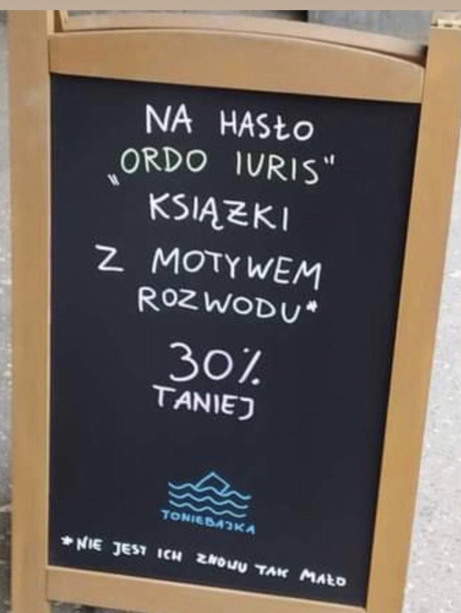 Kartony_Protest's tweet photo. Księgarnia „To nie bajka” z Bydgoszczy robi świetna robotę 🔥🔥🔥

#TransparentyzProtestow #OrdoIuris https://t.co/3hnLEMZOGm