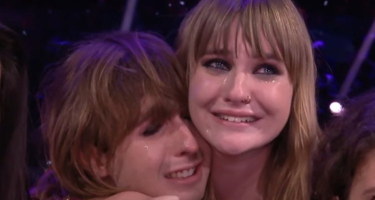 behindalee's tweet photo. E TI VORREI AMARE MA SBAGLIO SEMPRE #Sanremo2022 #MahmoodBlanco https://t.co/bV3QC4MqAL