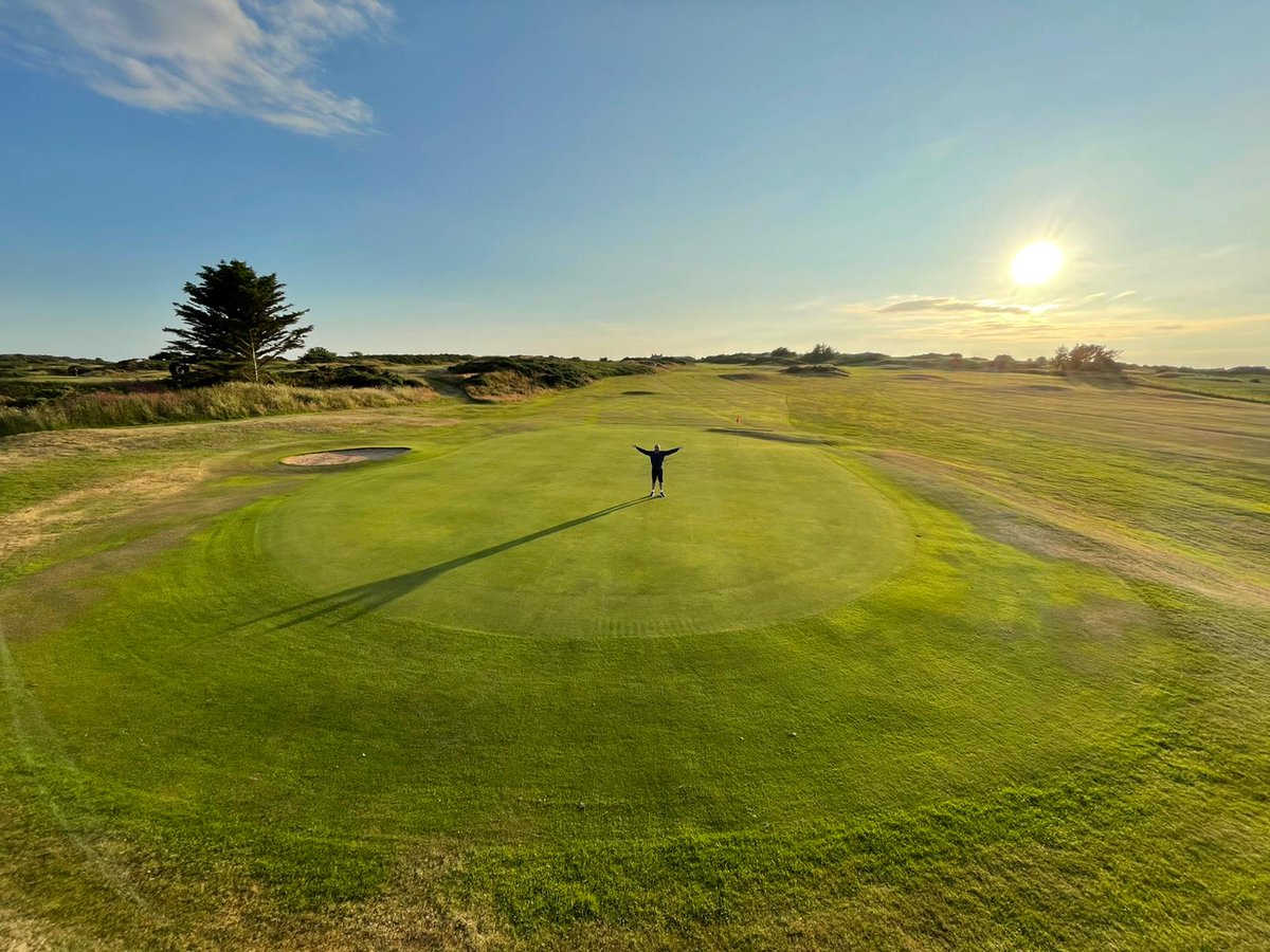 Anglesey Latic #oafc (@andrewk46136780) on Twitter photo Just incase you've never heard of <a href="/bullbaygolfclub/">Bull Bay Golf Club</a>
Here's a few shots of what you could experience in 2022 😍🏴⛳🏌♂️
<a href="/Golf_Mates_/">GOLF MATES</a>
<a href="/GolfMonthly/">Golf Monthly</a>
<a href="/GolfWales/">Wales Golf</a>
<a href="/wales_golf/">Wales Golf | Golff Cymru</a>
<a href="/JCBGolfCC/">JCB Golf & Country Club</a>
<a href="/EnglandGolf/">England Golf</a>
<a href="/visitwales/">Visit Wales 🏴</a>
Please RT 👍 Just incase you've never heard of <a href="/bullbaygolfclub/">Bull Bay Golf Club</a>
Here's a few shots of what you could experience in 2022 😍🏴⛳🏌♂️
<a href="/Golf_Mates_/">GOLF MATES</a>
<a href="/GolfMonthly/">Golf Monthly</a>
<a href="/GolfWales/">Wales Golf</a>
<a href="/wales_golf/">Wales Golf | Golff Cymru</a>
<a href="/JCBGolfCC/">JCB Golf & Country Club</a>
<a href="/EnglandGolf/">England Golf</a>
<a href="/visitwales/">Visit Wales 🏴</a>
Please RT 👍