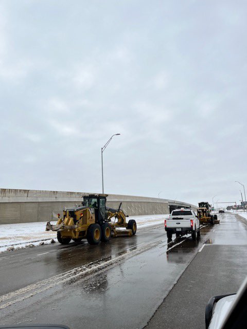 AllHazardsTFS's tweet photo. Texas A&M Forest Service crews working in Amarillo are assisting @TxDOT and have helped to clear 49 miles of access roads around the area.
For the latest road conditions, visit https://t.co/zbd5sSUGEs. #txwinterstorm https://t.co/Xa3M2lOaNH