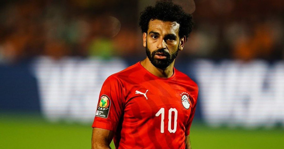 Matchday365's tweet photo. 🇪🇬 Mo Salah v. Cameroon (120 mins):

• 0 successful dribbles
• 0 key passes
• 0 shots on target
• 0 chances created
• 0 accurate crosses
• 0 accurate long balls
• 5 fouls
• 6x fouled
• 60% passing (12/20)

Man of the Match-esque performance by Cameroon LB Nouhou Tolo 👏 https://t.co/dAcSCp17DW