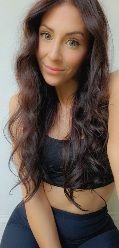 LittleLeftyy's tweet photo. Finally getting used to having brown hair. I'm diggin it https://t.co/5dHYoyUgvJ