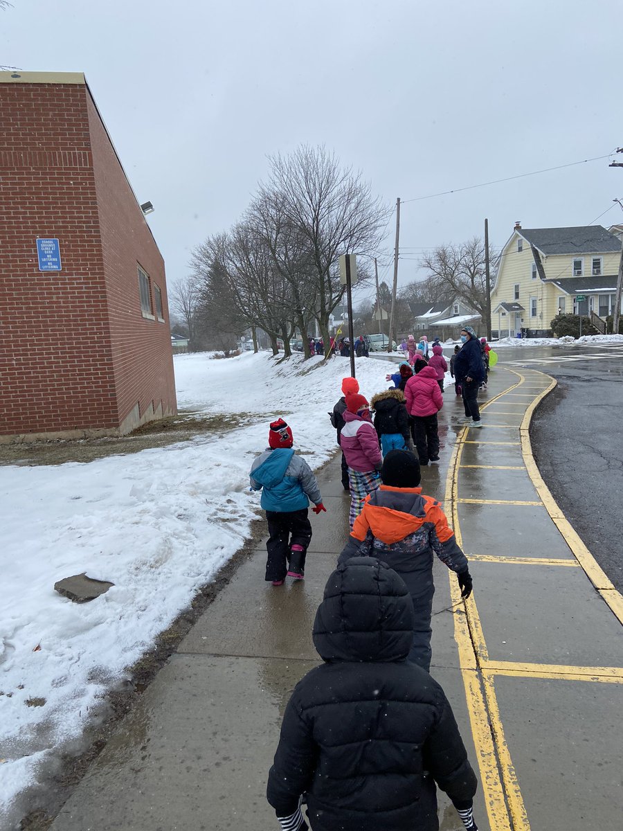 Our kindergarten buddies had a “Snow ❄️ Day” at school! It was so much fun!