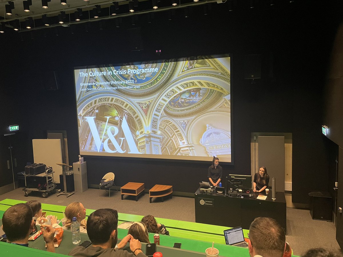 GREdesignSchool's tweet photo. LIVE NOW
@UniofGreenwich face to face at School of Design lecture theatre @itsLauraJones is our @V_and_A guest debating โCulture in Crisis- Rethinking Design #inclusion and How Can Impact Marginalised Groupsโ for tonightโs #DesignRoast #openLectureSeries https://t.co/i2wypoI4V1