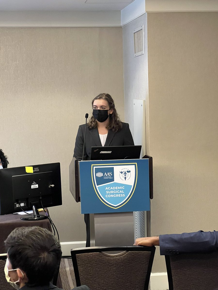 IU_PedSurg's tweet photo. @IUMedSchool student @cmanderson016 did an excellent job presenting her work looking at factors that affect initiation and advancement of enteral feeds @RileyChildrens and @MTRHofficial @AMPATHSurgery @BWGrayMD @manishab917 @IU_Surgery #ASC2022 https://t.co/cpjRu1WGNm