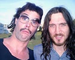JuanGel5's tweet photo. @ChiliPeppersArg Se filtró una foto del nuevo peinado de Anthony https://t.co/dF5entJ0nI