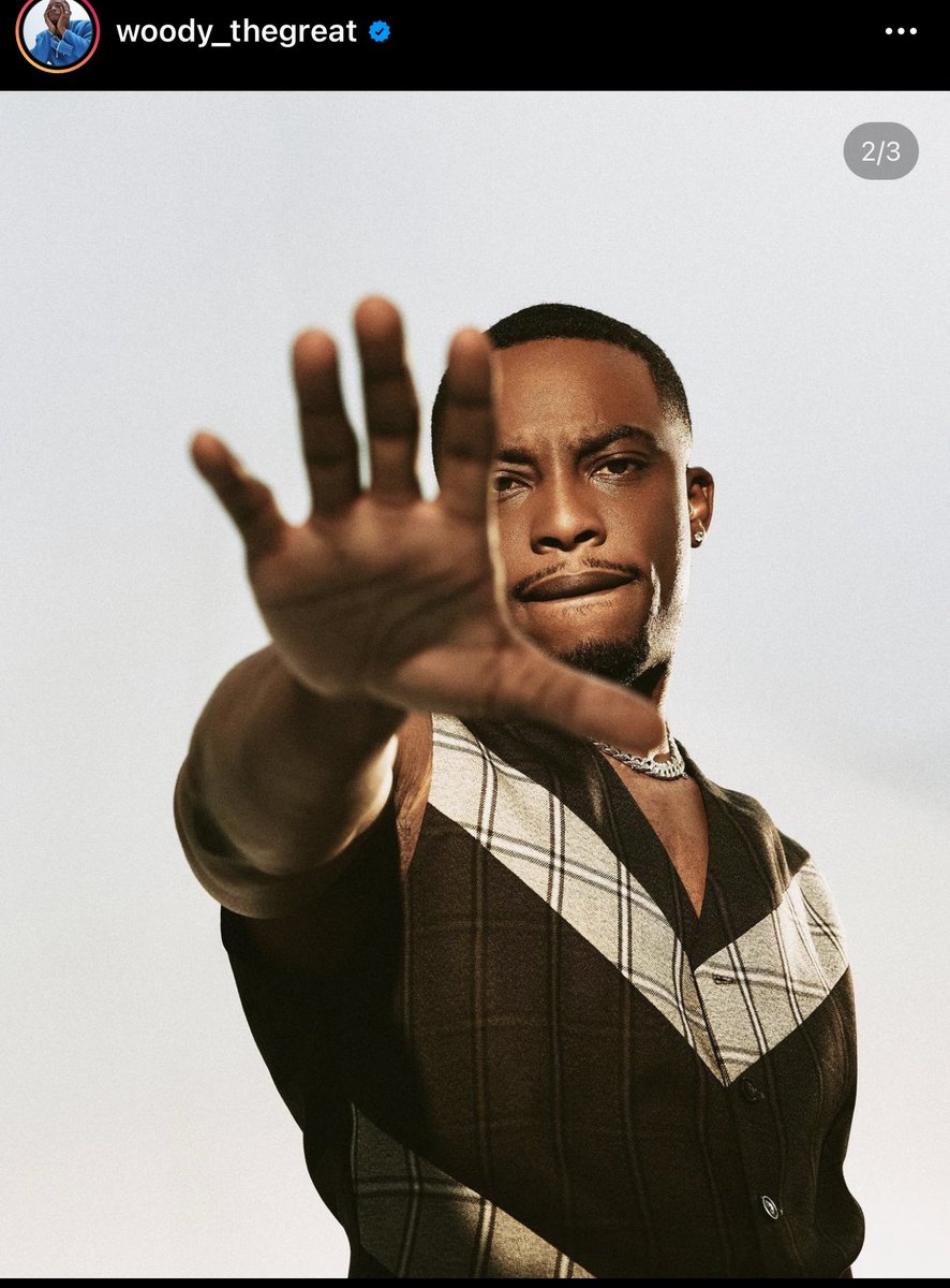 jiggyjayy2's tweet image. Now hold up now, Bobby Brown look tf good !!