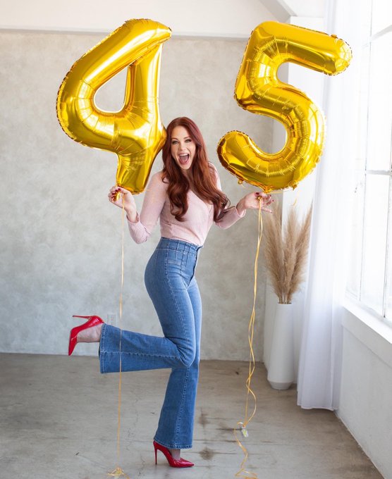It&rsquo;s my birthday 🎂🎉 When I was 28 someone told me I only had 2 years left to &ldquo;make it&rdquo;. But when I got