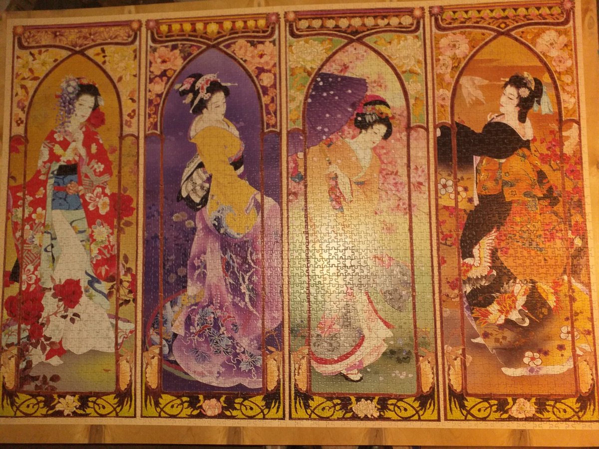 ilbonaiuti's tweet photo. Una mia grande passione. Pazienza, metodo, colpo d'occhio. 4000 pezzi in 38 giorni.
Quando la quarantena diventa tempo utile.
#puzzle #puzzlemania #4000 #nonsonoriportatodallapiena #passioni #educaborras https://t.co/Z6gFSVyzrz