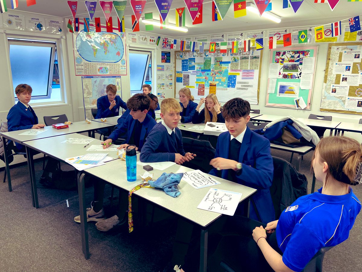 CamsIllustrious's tweet photo. I forget how sensible and mature this crazy bunch can be! when it comes to serious subjects they really make me Proud. We were talking mental health today and they all had insightful things to say and weren’t scared to admit some of their negative thoughts 💭 #Proud #TimeToTalk https://t.co/F0S7ZYoybQ