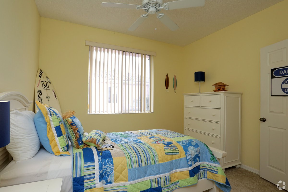 OceanReefatSP's tweet photo. Customize the vibe in our spacious and cozy bedrooms! https://t.co/6BnYXfPxgQ