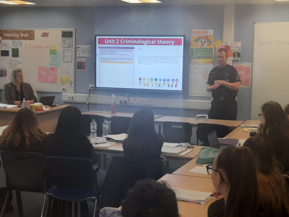 Witham6thForms's tweet photo. Criminologist enjoyed a Q&amp;A  with PC Holmes today, great to gain an insight into the diverse role of police officers! @Witham6thForms @EssexPoliceUK #careeropportunities #Criminology https://t.co/GBhqKVPuwC