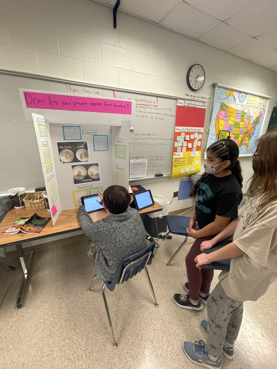 The Montessori science fair went off without a hitch! Congratulations to the students for their hard work and dedication. #apsisawesome #sciencefair #gunston #gms