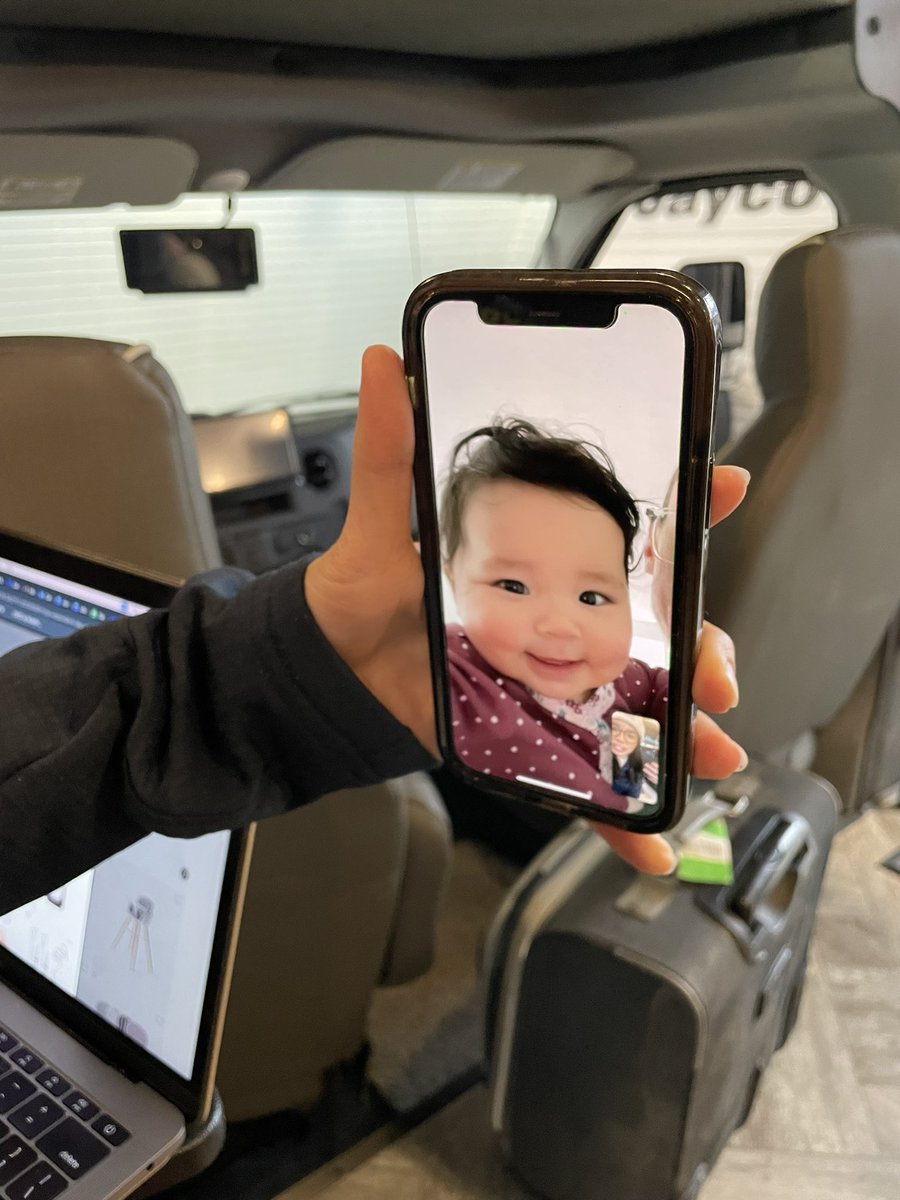 CampingWorld's tweet image. No baby on set this week but I'll take what I can get... 

100 retweets and she PROMISED to take over the next 𝐔𝐥𝐭𝐢𝐦𝐚𝐭𝐞 #RVexpo 💥